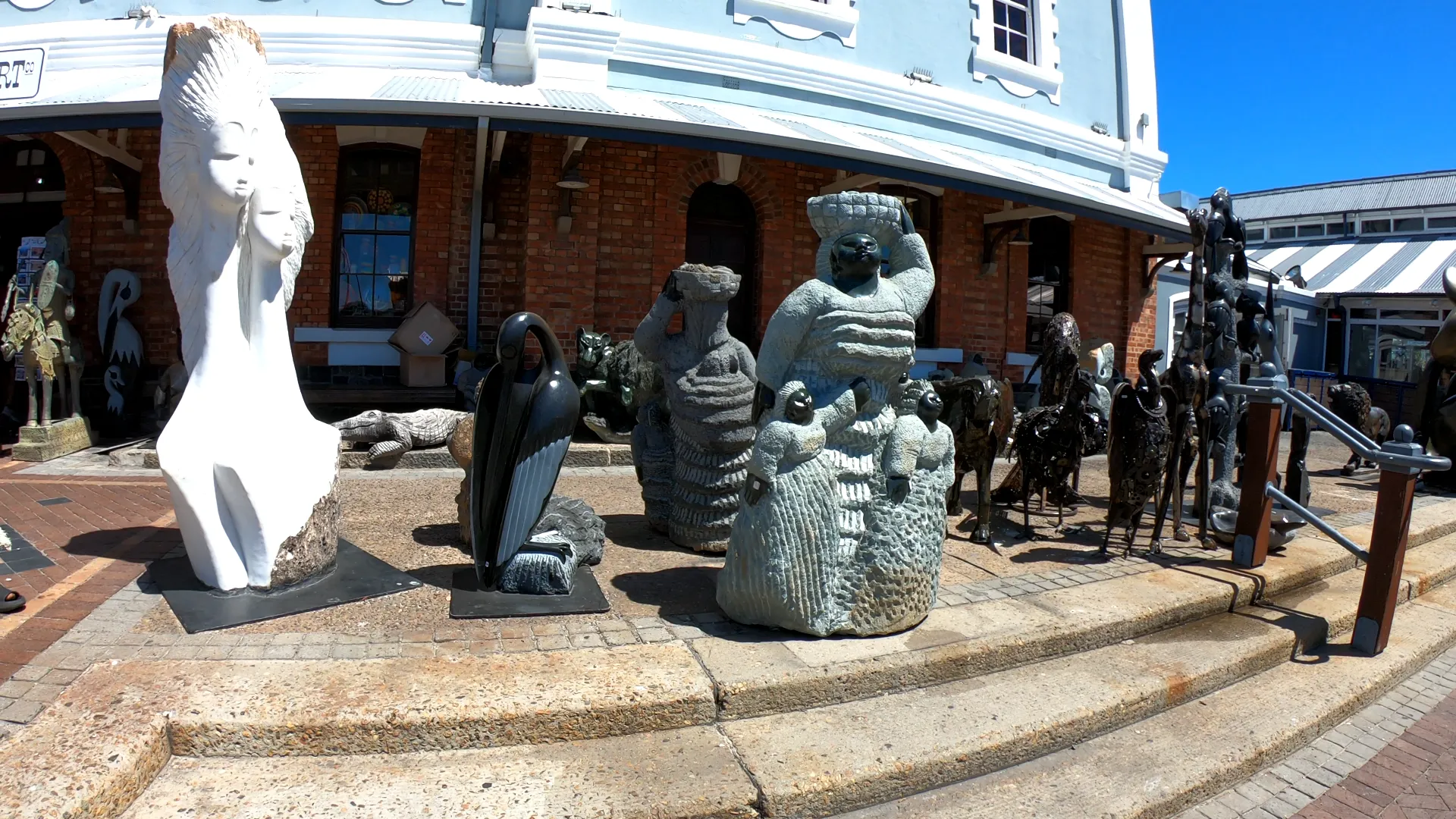 African Trading Port gallery at the V&A Waterfront, Cape Town – art, culture, and African crafts