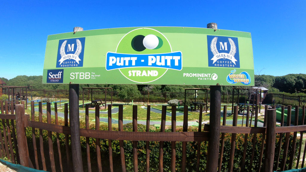 Putt Putt mini golf Strand 