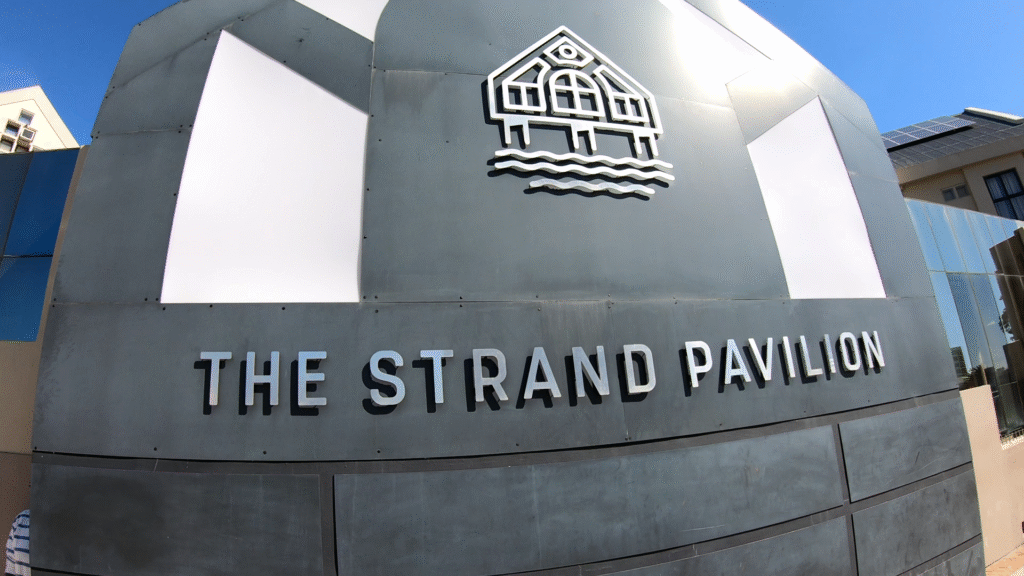 Strand Pavilion, Strand